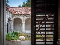 Kupari-hotel-Croatia-Chorwacja-napustena-mjesta-urbex-urban-exploration-abandoned-miejsca-opuszczone-urbex.net_.pl-3