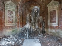 Monster-on-graveyard-cmentarzysko-graveyard-Poland-Polska-urbex-urban-exploration-abandoned-miejsca-opuszczone-urbex.net_.pl-2