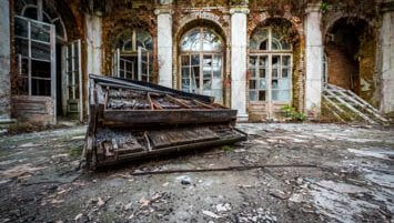 abandoned palace Poland